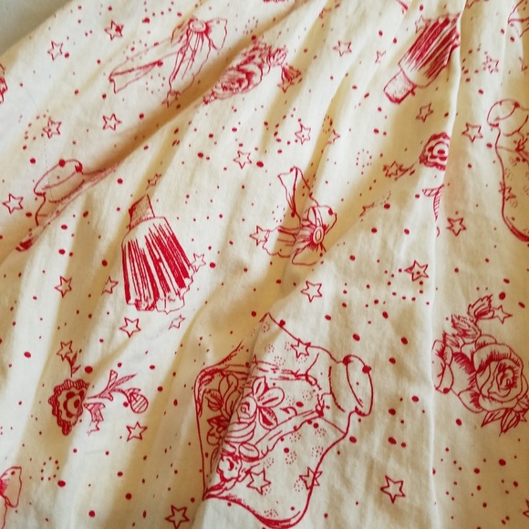 Girly Strapless Dress - Picture 2 of 8